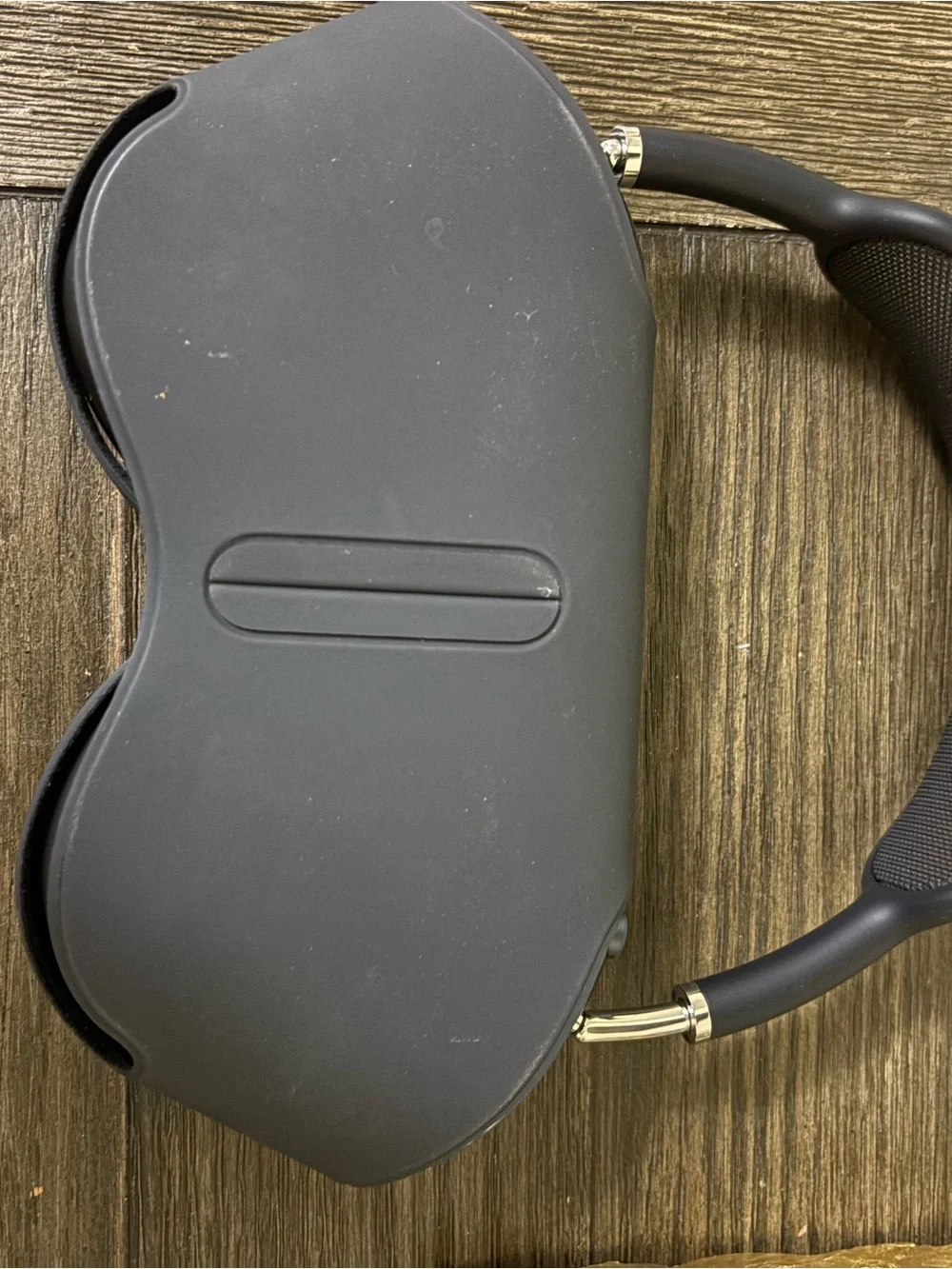 Apple Over-Ear Wireless Headphones in Space Gray